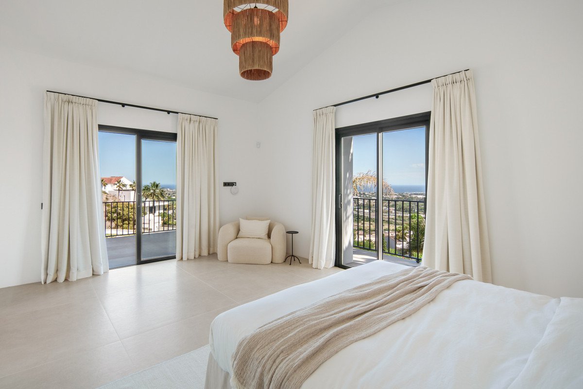 5 Bed Detached Villa in Benahavís in Benahavís, Detached Villa