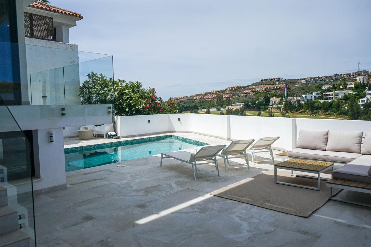 5 Bed Detached Villa in Benahavís in Benahavís, Detached Villa