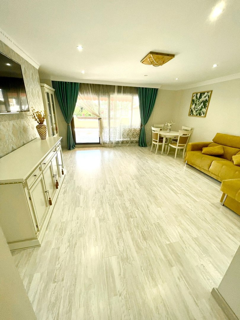 25 photo