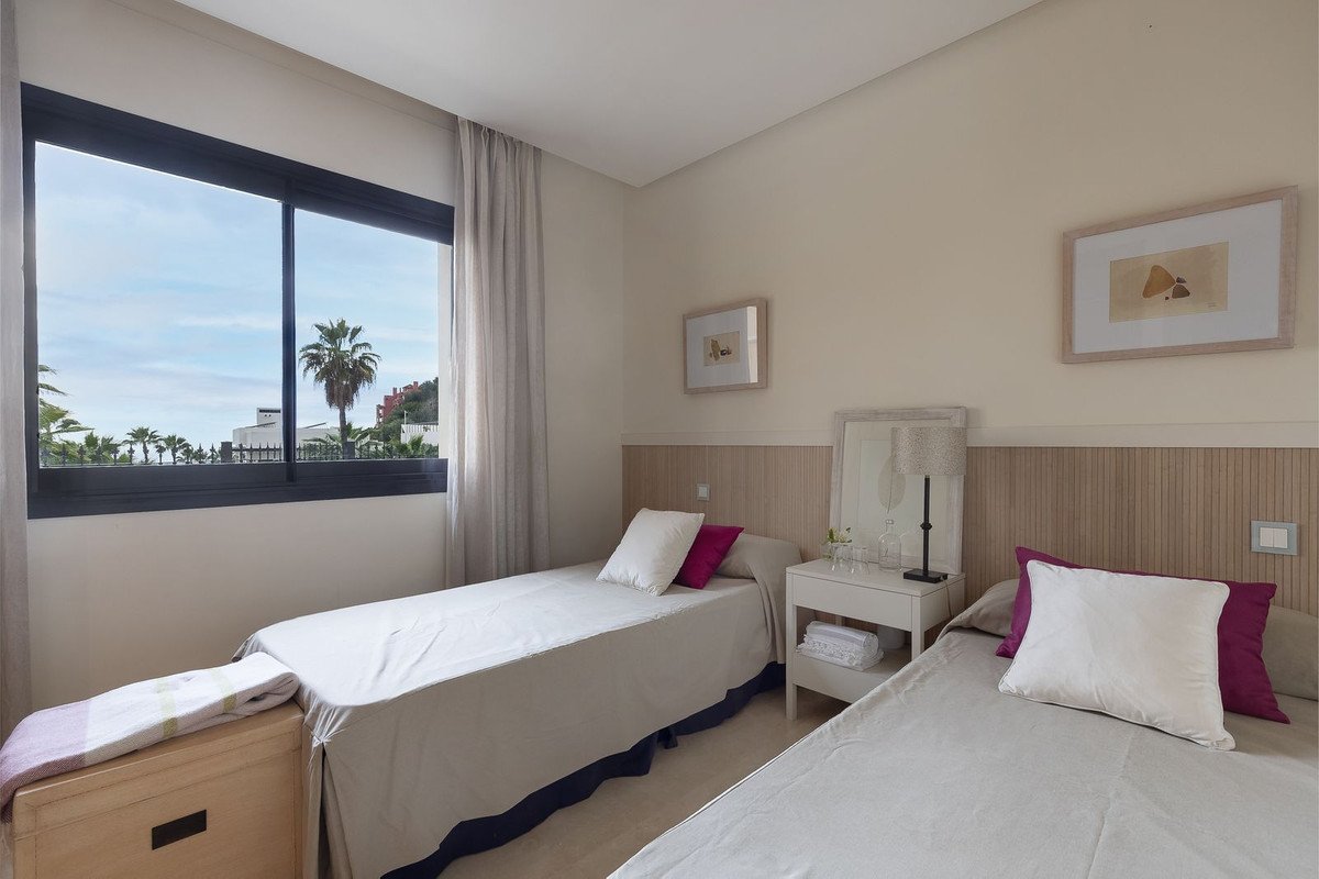 2 Bed شقة في الطابق الأرضي in Benahavís في Benahavís, شقة