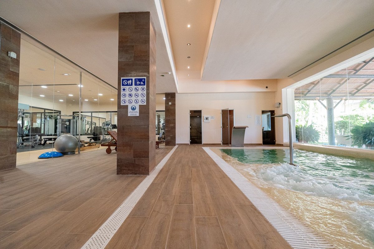 3 Bed Stan u prizemlju in Benahavís u Benahavís, Стан