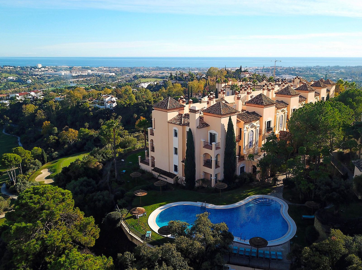3 Bed Διαμέρισμα μεσαίου ορόφου in Benahavís σε Benahavís, Διαμέρισμα