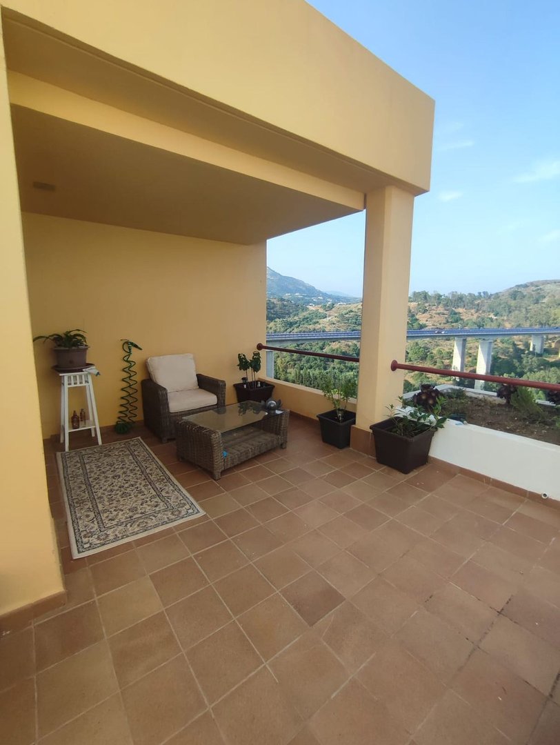 2 Bed بنتهاوس Duplex in Benahavís في Benahavís, دوبلكس بنتهاوس