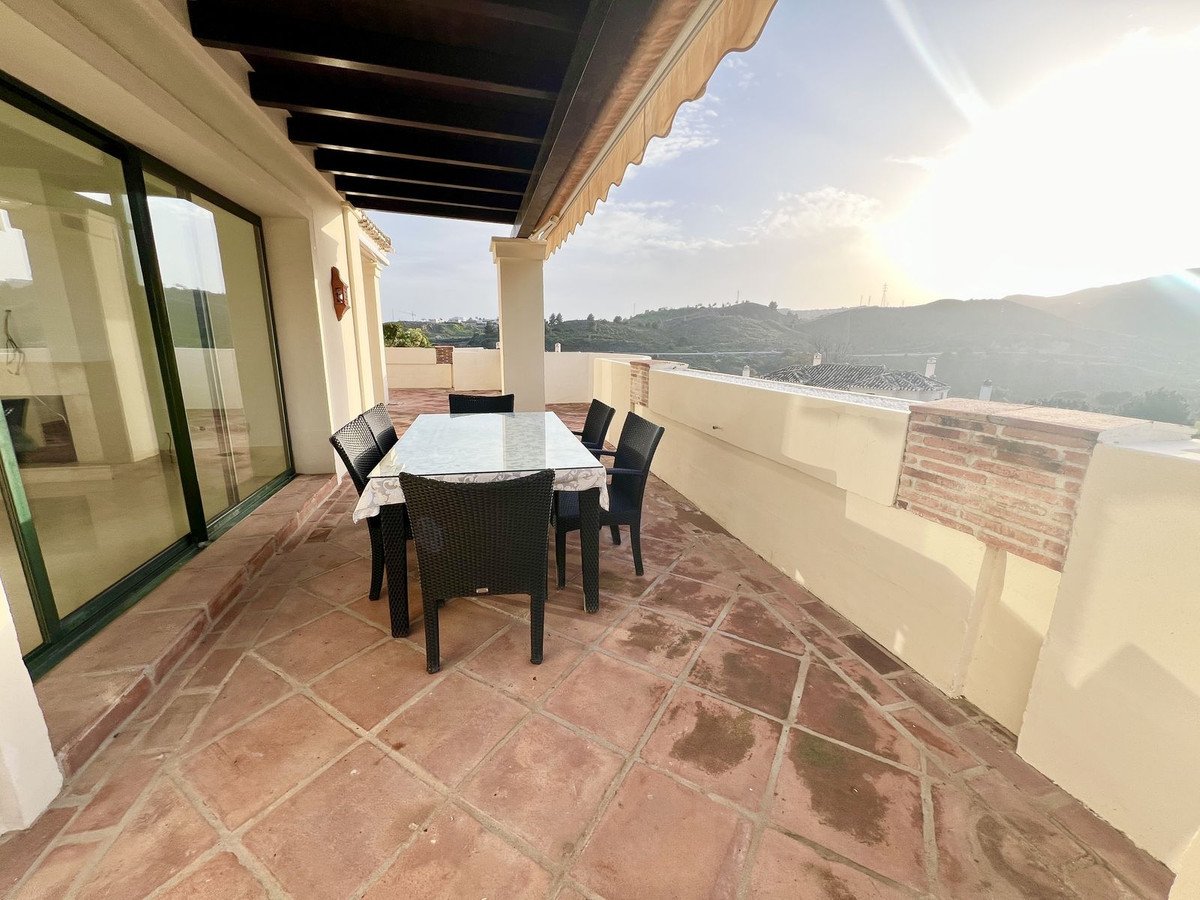 3 Bed Penthouse Duplex in Benahavís w Benahavís, Penthouse Duplex