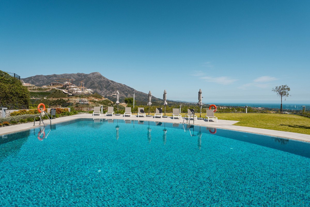3 Bed Penthouse Duplex in Benahavís în Benahavís, 