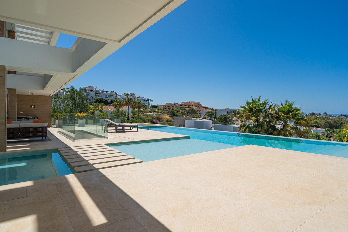 5 Bed Vrijstaande Villa in Benahavís in Benahavís, 