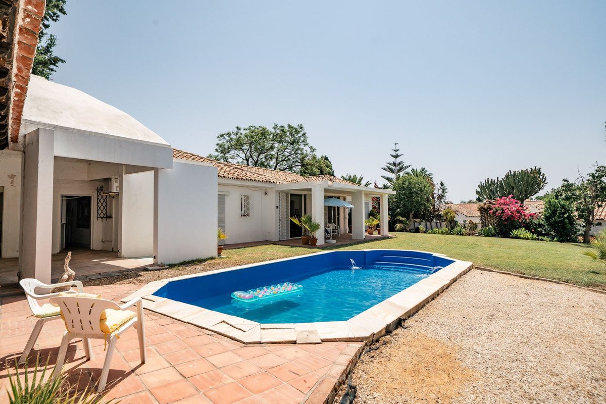 3 Bed Detached Villa in Benahavís in Benahavís, Detached Villa
