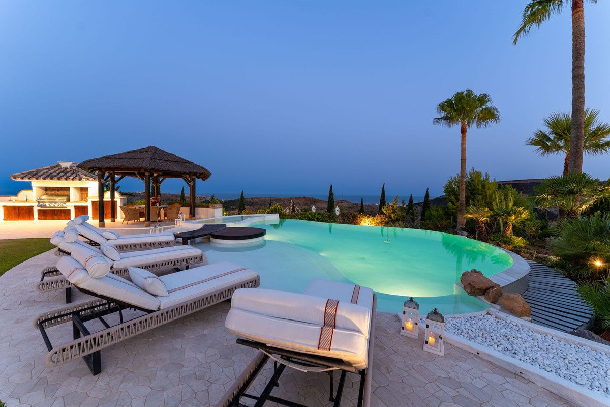 5 Bed Detached Villa in Benahavís in Benahavís, Detached Villa