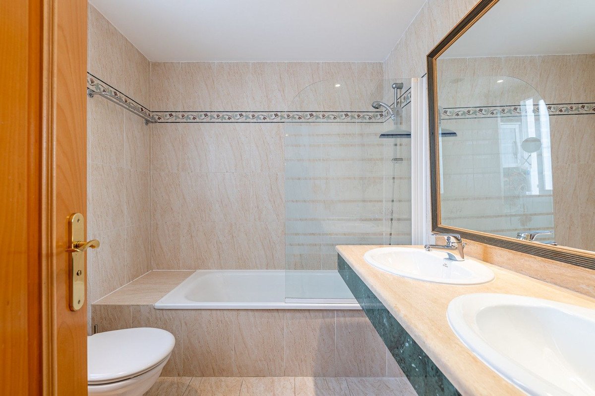 3 Bed Ground Floor Apartment in Benalmadena Costa in Benalmadena Costa — Apartment