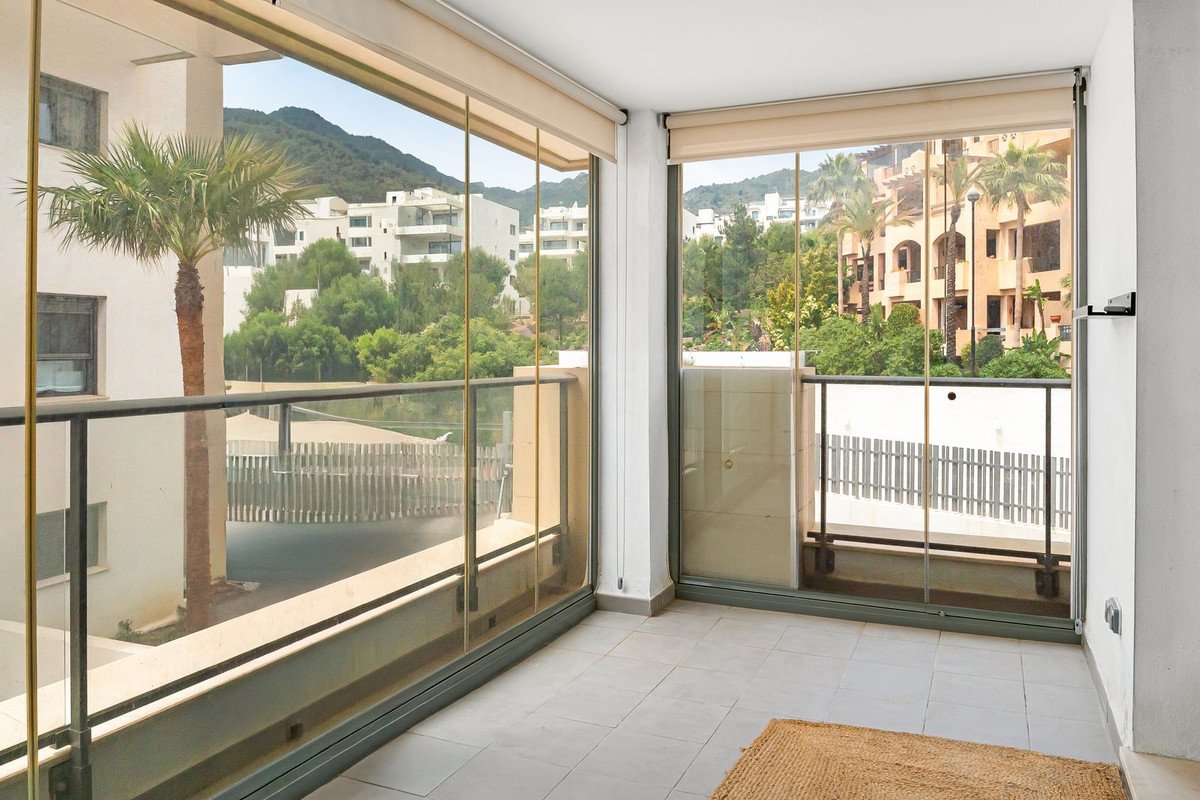 3 Bed Middle Floor Apartment in Benalmadena Costa in Benalmadena Costa — Apartment