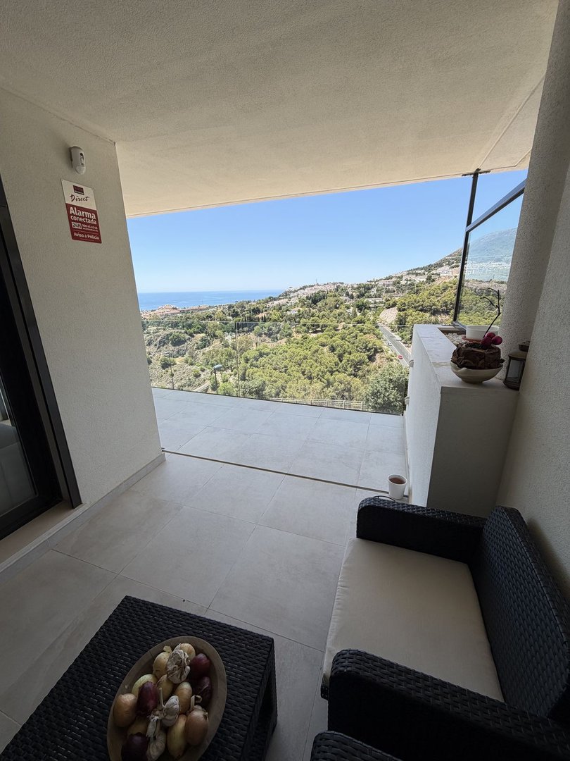 2 Bed Middle Floor Apartment in Benalmadena in Benalmadena, Apartment