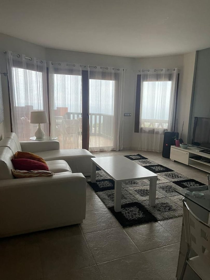 2 Bed Tussenverdieping Appartement in Benalmadena in Benalmadena, Appartement