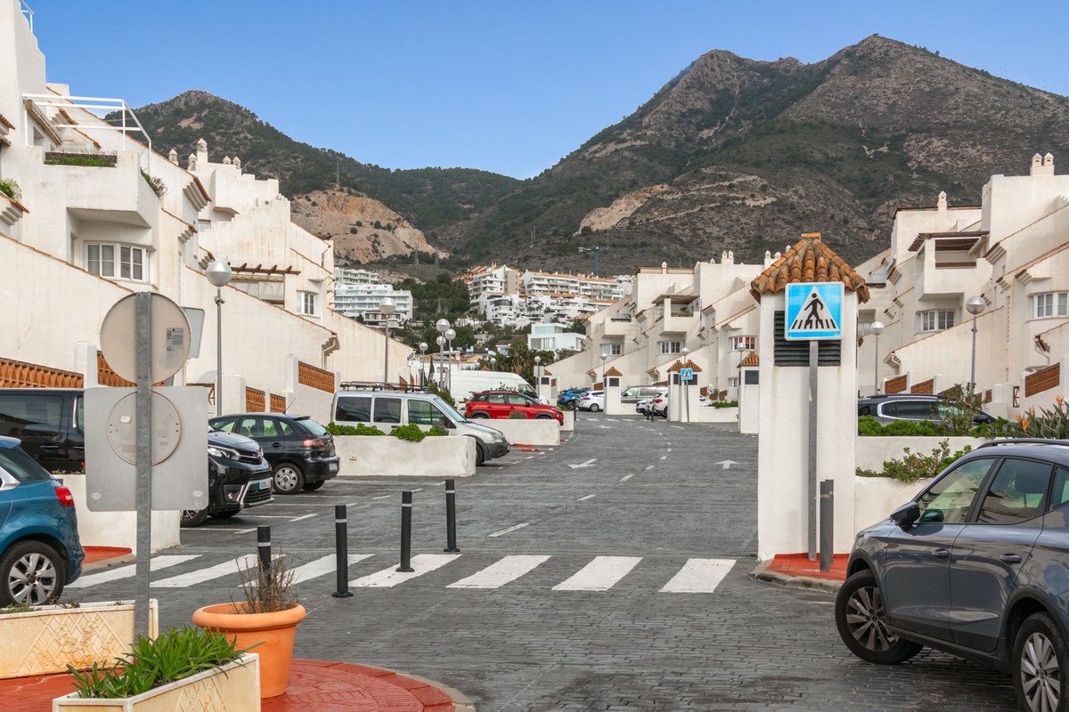 2 Bed Middle Floor Apartment in Benalmadena in Benalmadena — Apartment