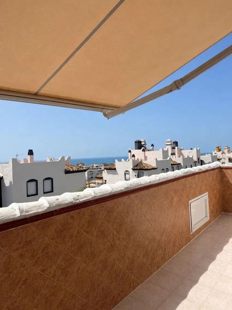 1 Bed Top Floor Apartment in Arroyo de la Miel in Arroyo de la Miel, Apartment