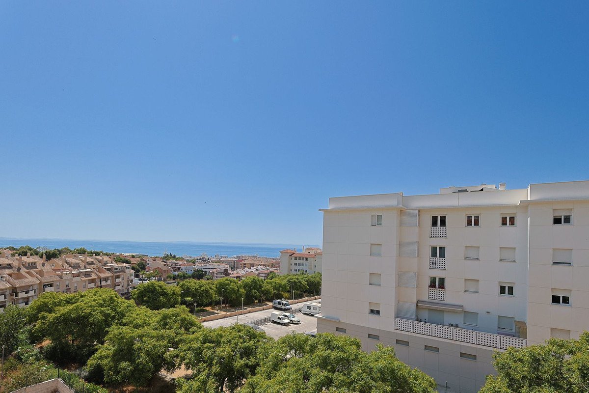 2 Bed Middle Floor Apartment in Arroyo de la Miel in Arroyo de la Miel, Apartment
