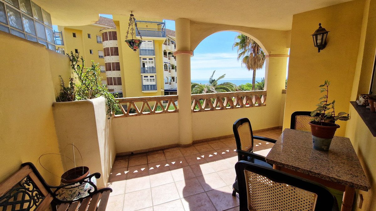 3 Bed Middle Floor Apartment in Arroyo de la Miel in Arroyo de la Miel, Apartment
