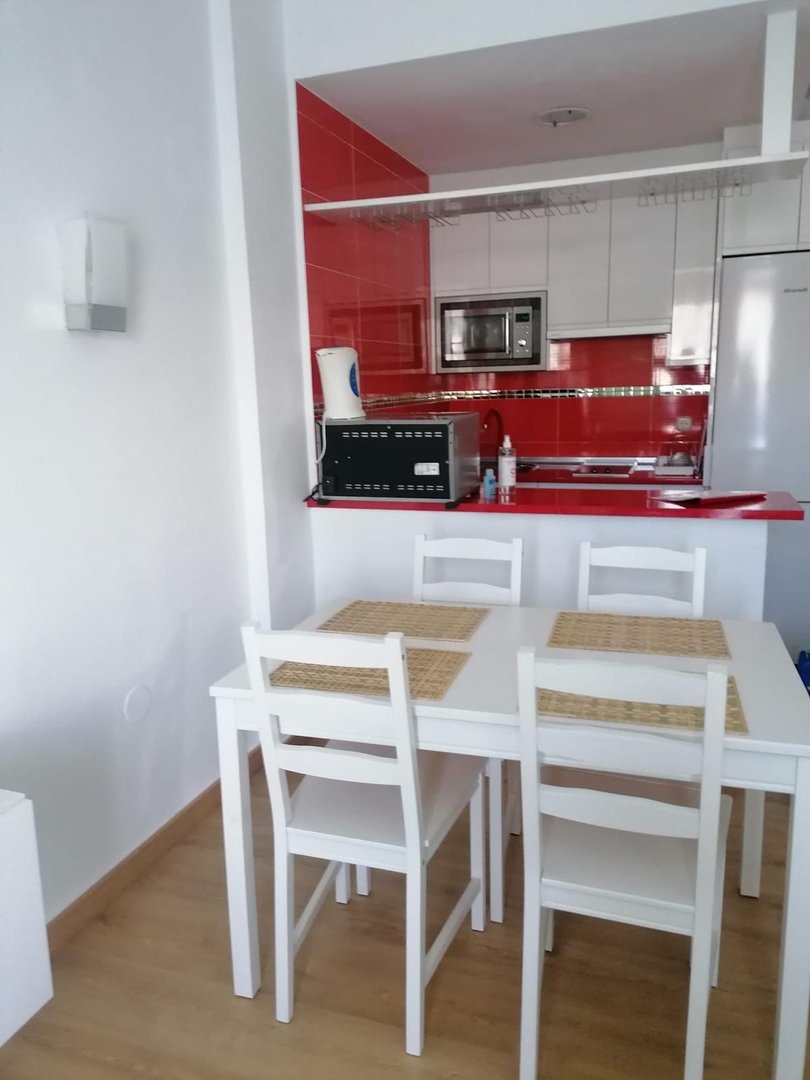 1 Bed شقة في الطابق الأوسط in Benalmadena Costa في Benalmadena Costa — شقة