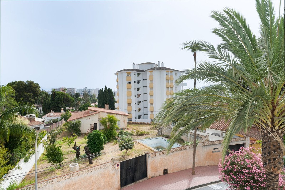 1 Bed Middle Floor Apartment in Benalmadena Costa in Benalmadena Costa, Apartment