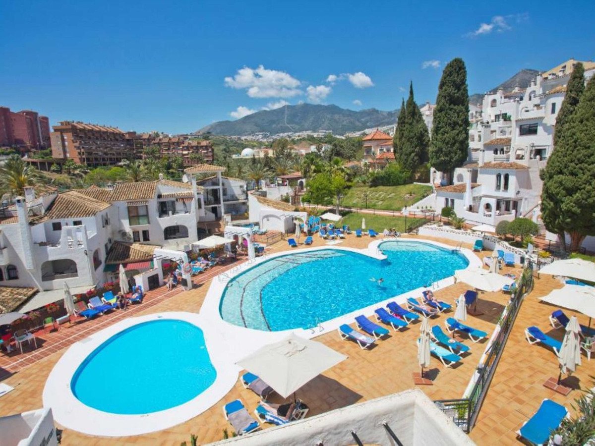1 Bed شقة في الطابق الأوسط in Benalmadena Costa في Benalmadena Costa, 