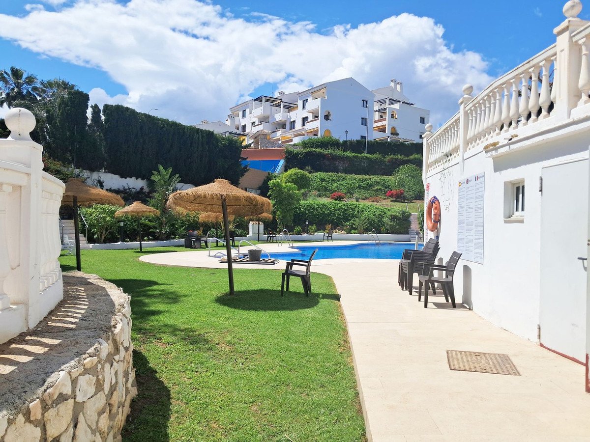 2 Bed Middle Floor Apartment in Benalmadena Costa in Benalmadena Costa, Apartment