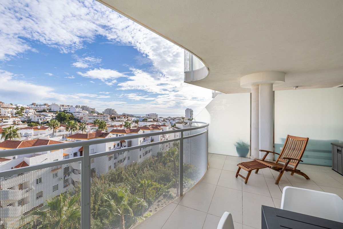 2 Bed Middle Floor Apartment in Benalmadena Costa in Benalmadena Costa, Apartment