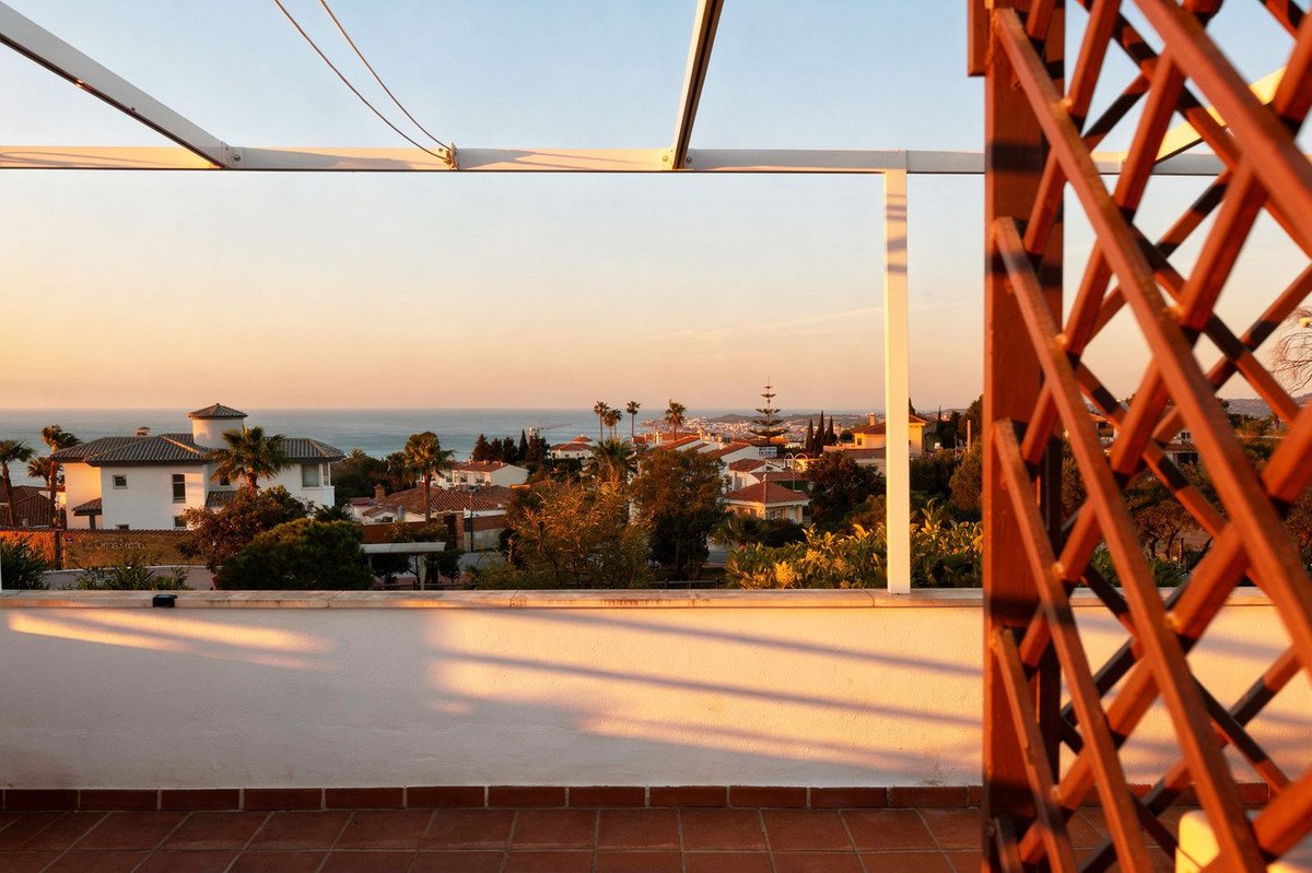 2 Bed Begane Grond Appartement in Benalmadena in Benalmadena, 
