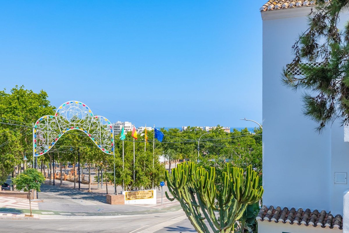 2 Bed Middle Floor Apartment in Benalmadena Costa in Benalmadena Costa, Apartment
