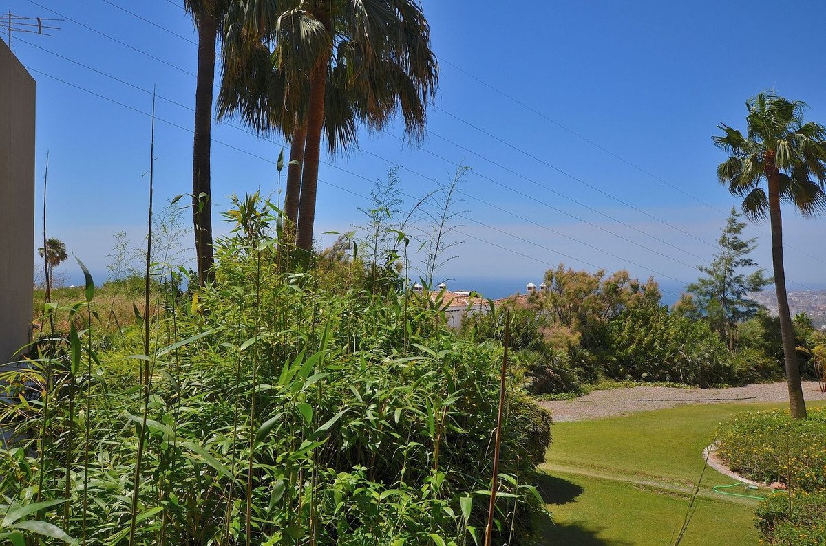 3 Bed شقة في الطابق الأوسط in Benalmadena في Benalmadena, شقة