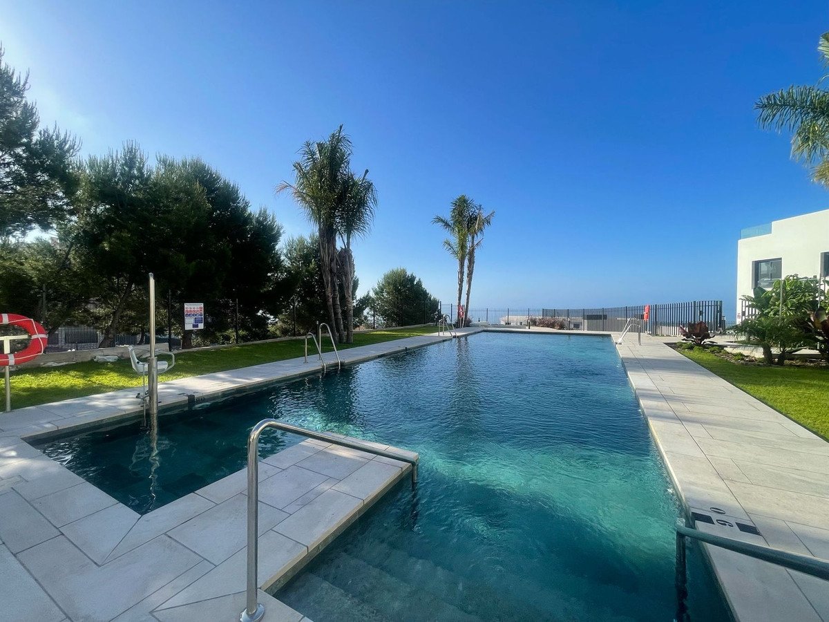 3 Bed شقة في الطابق الأرضي in Benalmadena في Benalmadena, شقة