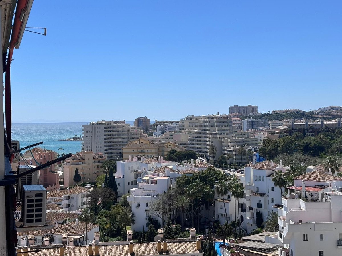 الطابق الأوسط Studio in Benalmadena في Benalmadena, استوديو