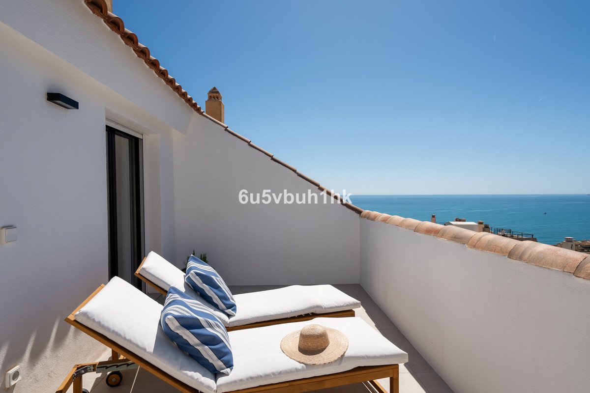 3 Bed Appartamento ai piani intermedi in Benalmadena
