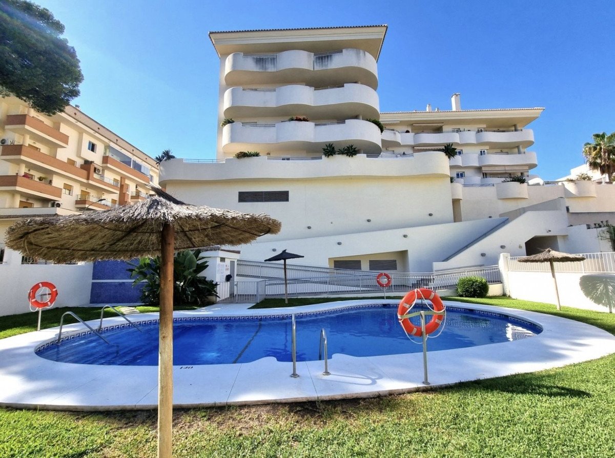 3 Bed Penthouse in Benalmadena Costa in Benalmadena Costa, 