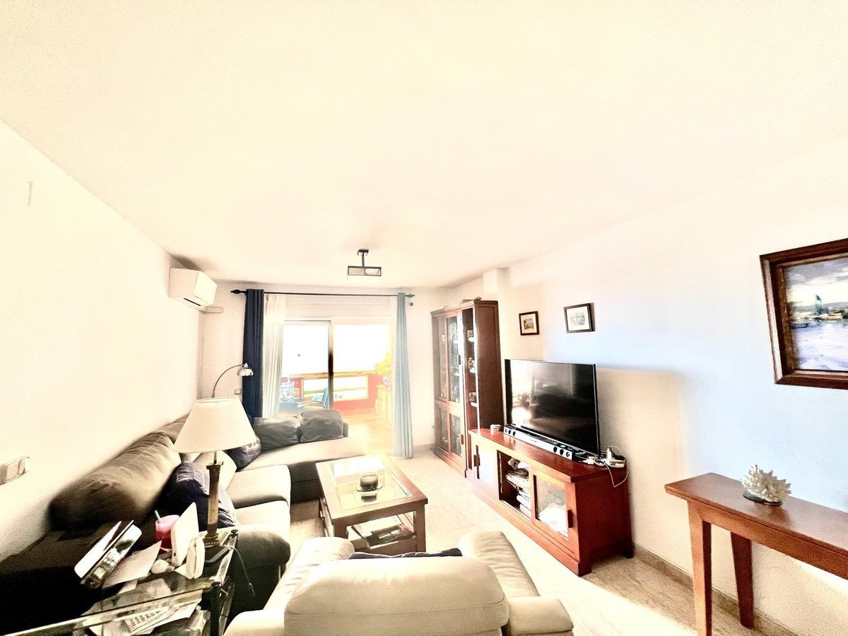 08 photo