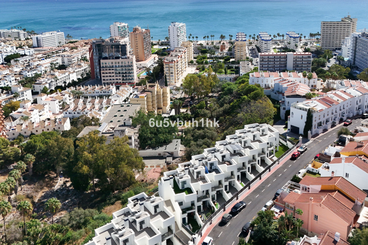3 Bed بيت مدينة in Benalmadena Costa في Benalmadena Costa, بيت مدينة