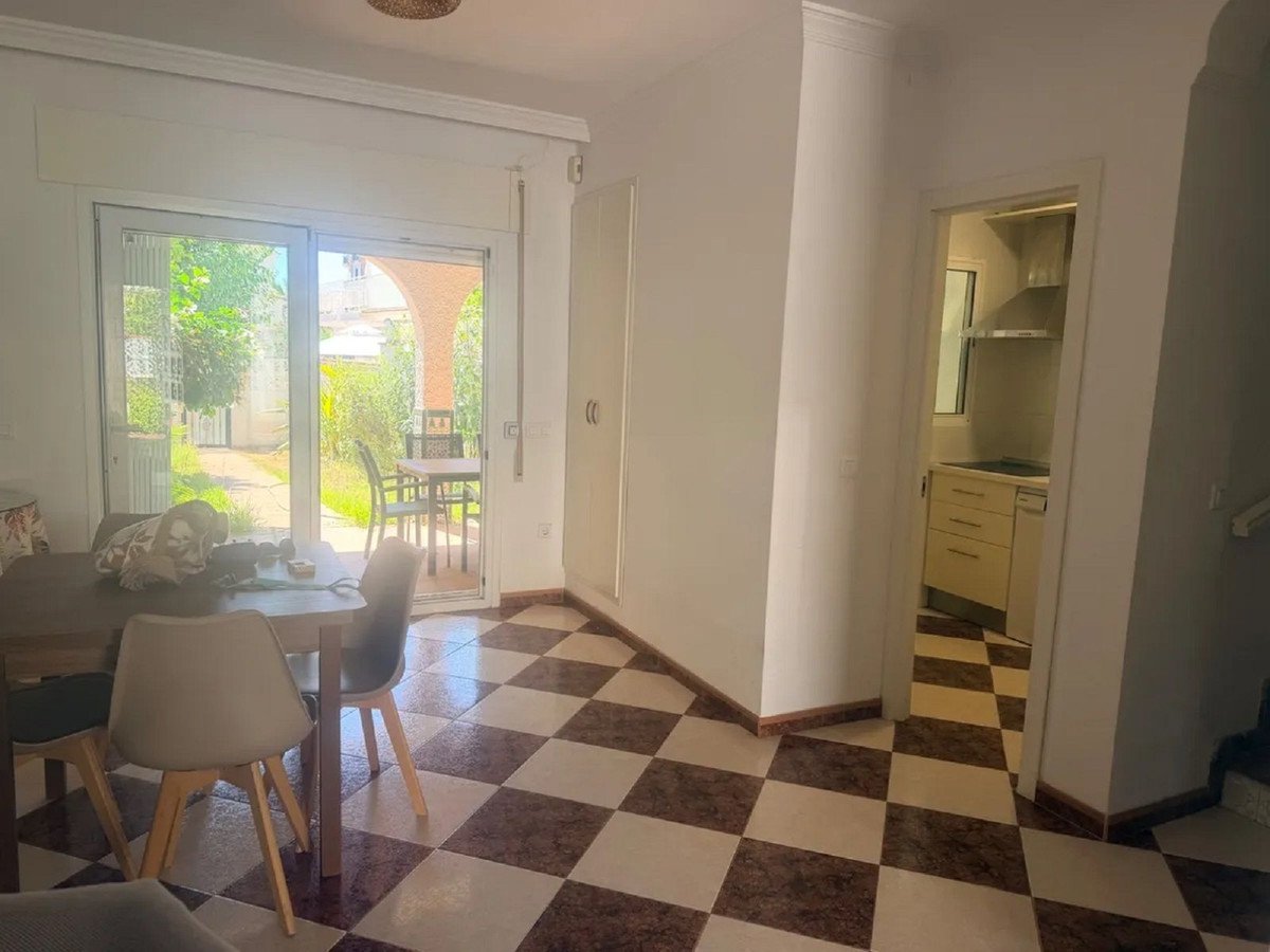 2 Bed Villa indipendente in Benalmadena