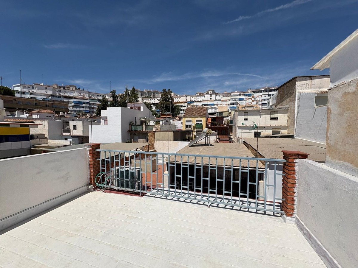 3 Bed Samostojeća vila in Benalmadena u Benalmadena, Samostojeća vila