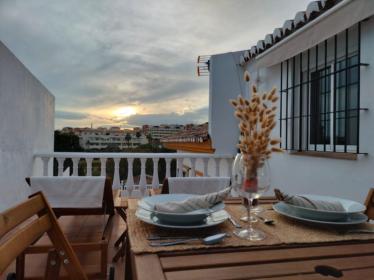 7 Bed فيلا مستقلة in Benalmadena في Benalmadena, فيلا منفصلة