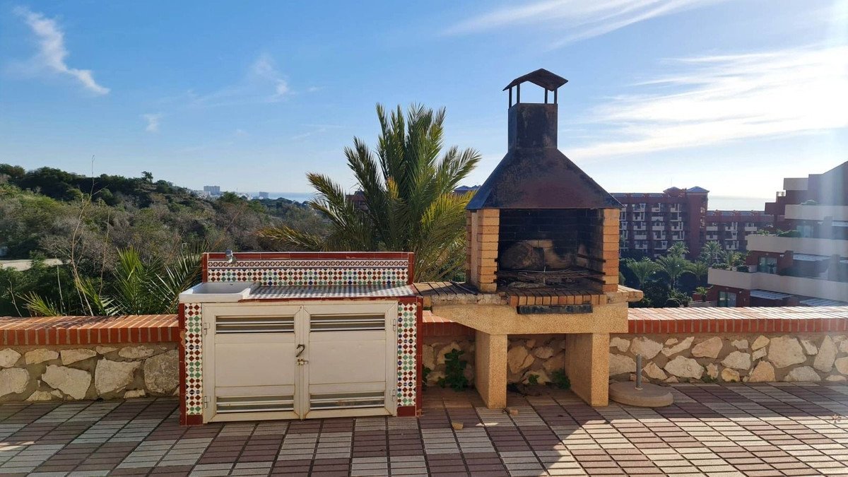 7 Bed Vrijstaande Villa in Benalmadena in Benalmadena, Vrijstaande villa