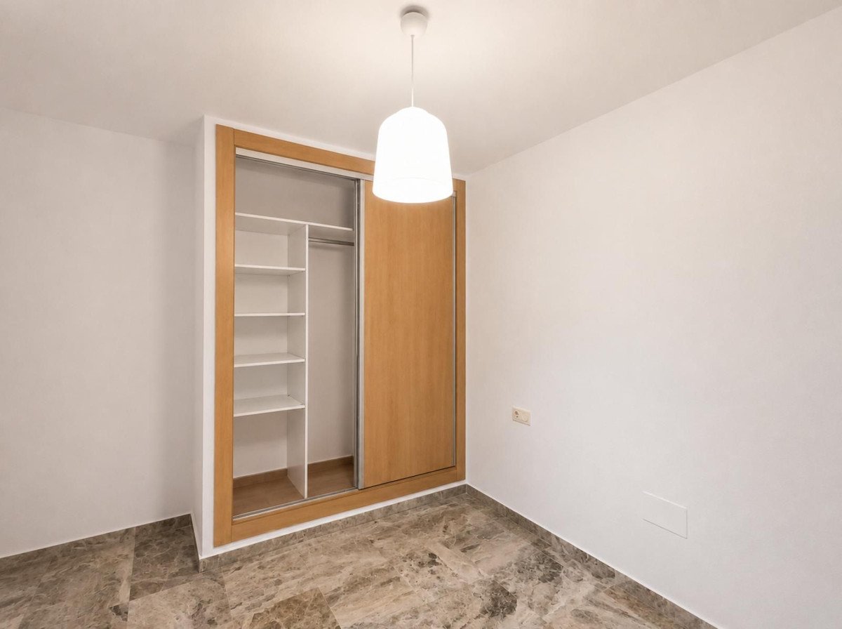 2 Bed شقة في الطابق الأوسط in Benalmadena Pueblo في Benalmadena Pueblo — شقة