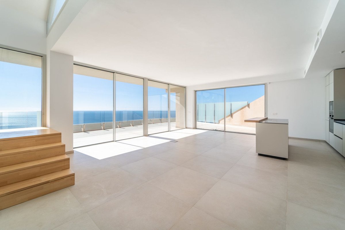 4 Bed Пентхаус Duplex in Benalmadena Pueblo, Дуплекс Пентхаус