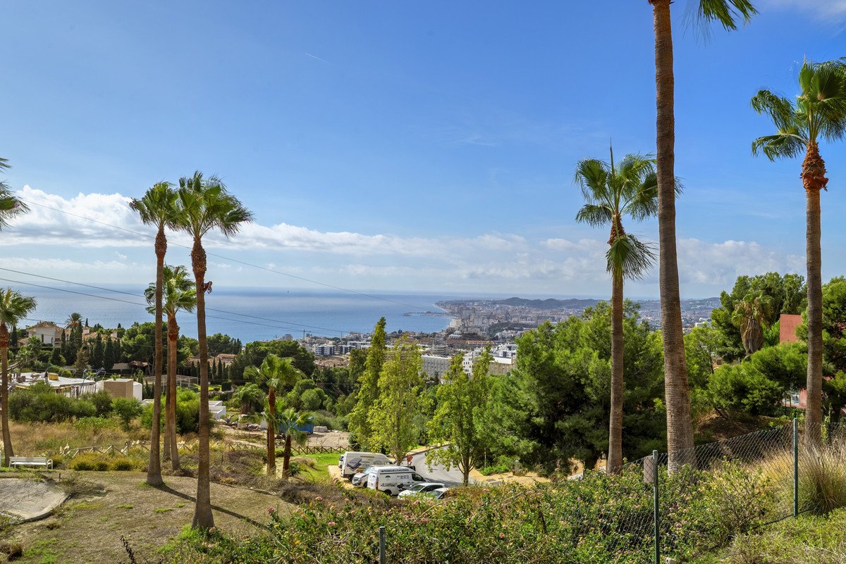 2 Bed Ground Floor Apartment in Higueron in Higueron, Apartment