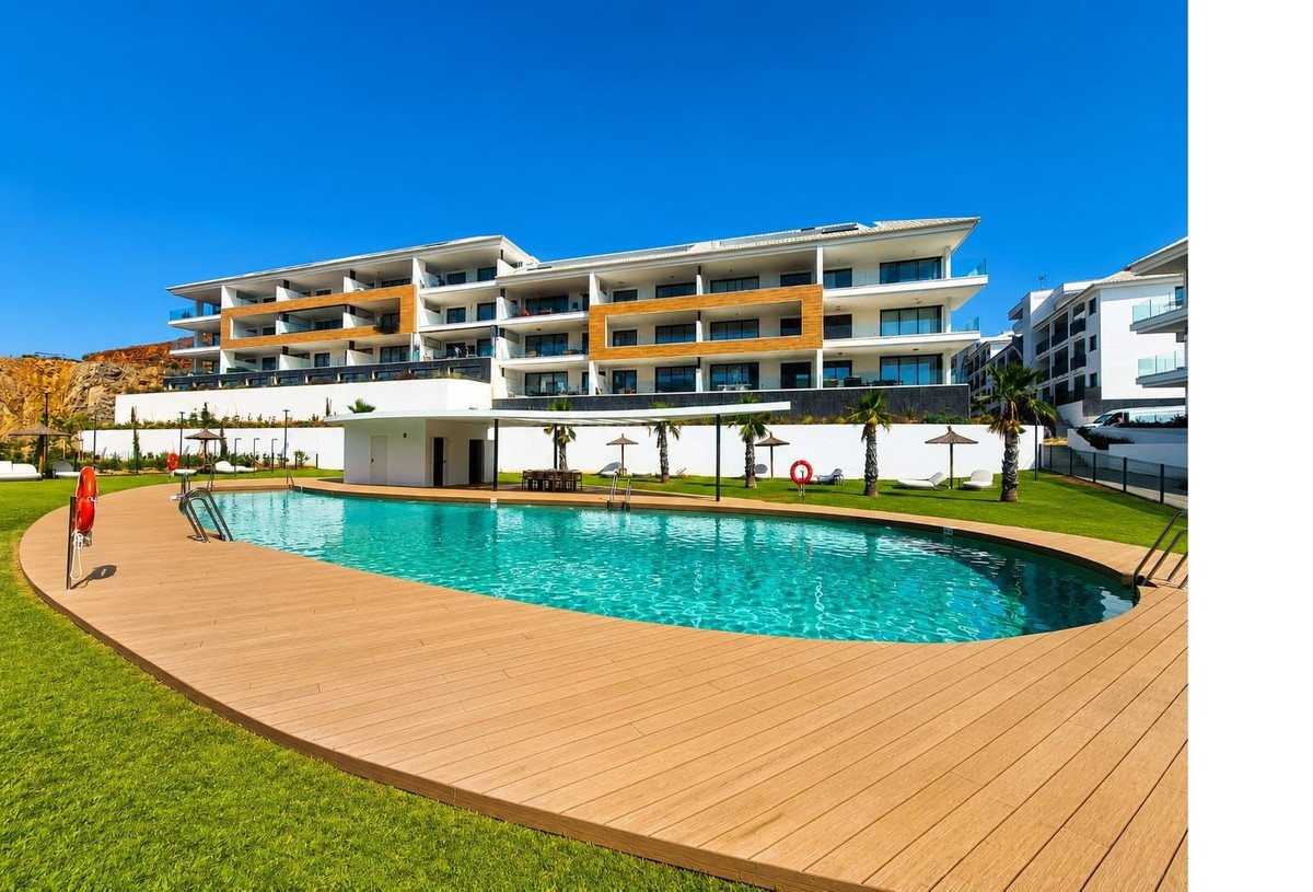 2 Bed Middle Floor Apartment in Higueron in Higueron, Apartment