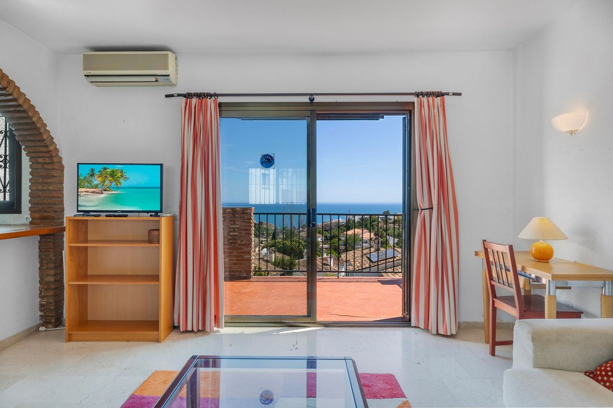 3 Bed شقة في الطابق العلوي in Benalmadena Costa في Benalmadena Costa, شقة