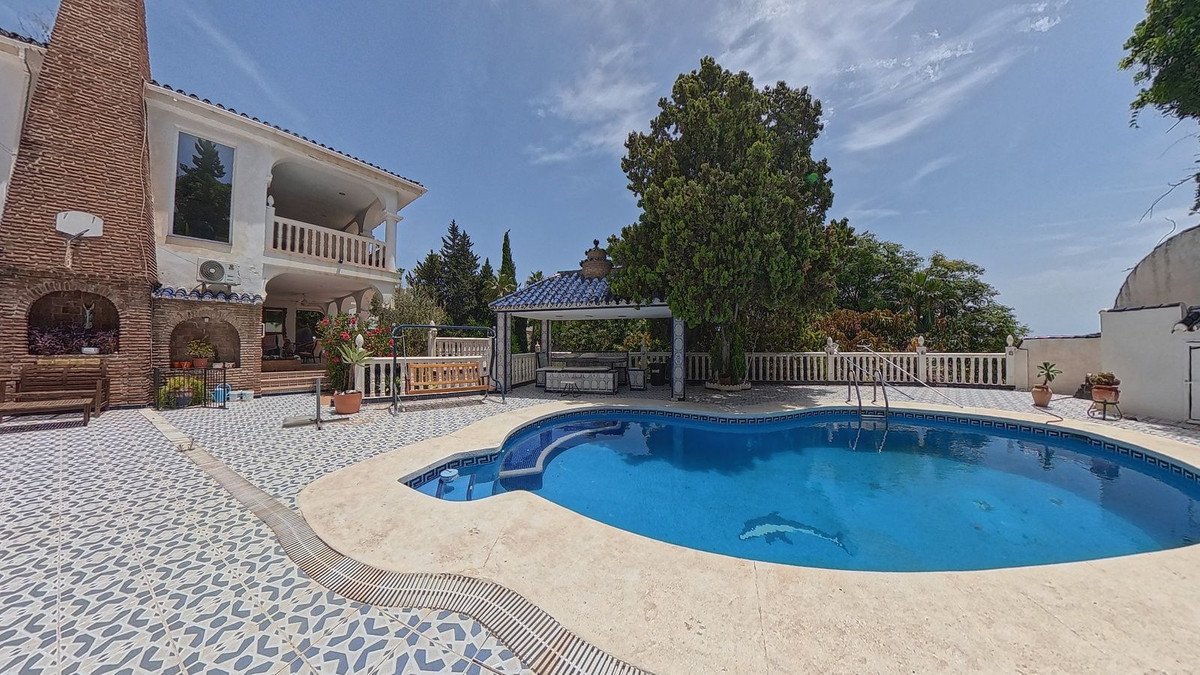 4 Bed Detached Villa in Torremuelle in Torremuelle, Detached Villa