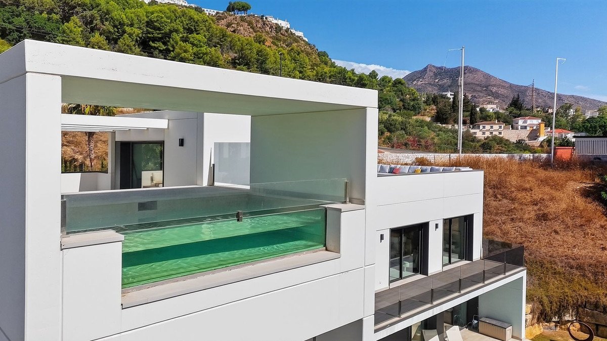 5 Bed Detached Villa in Torremuelle in Torremuelle, Detached Villa