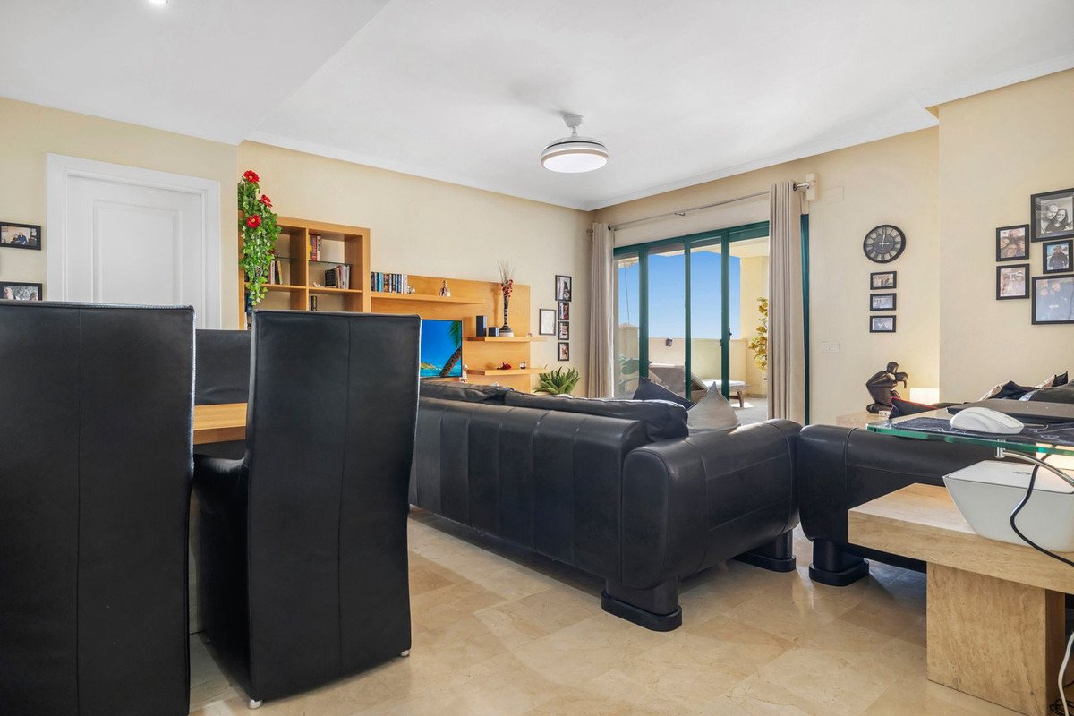 2 Bed Middle Floor Apartment in Benalmadena in Benalmadena, Apartment