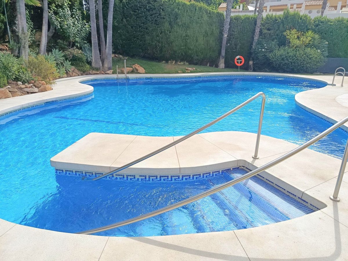 3 Bed Middle Floor Apartment in Torrequebrada in Torrequebrada, Apartment