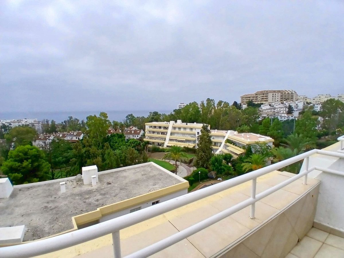 3 Bed Penthouse in Torrequebrada in Torrequebrada, Penthouse