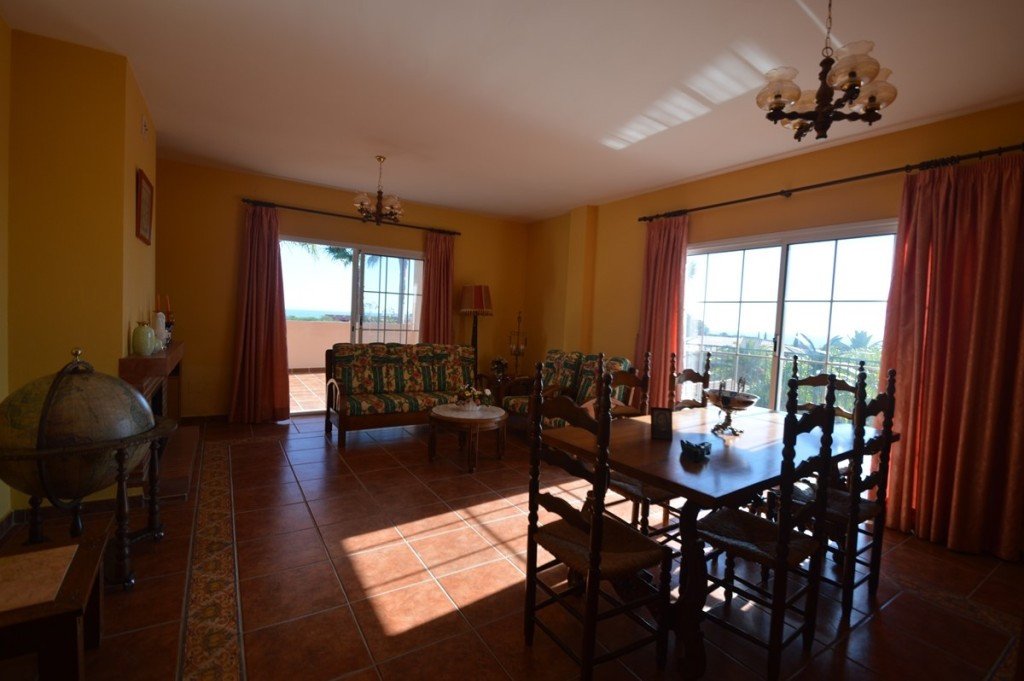 6 Bed Detached Villa in Benalmadena in Benalmadena, Detached Villa