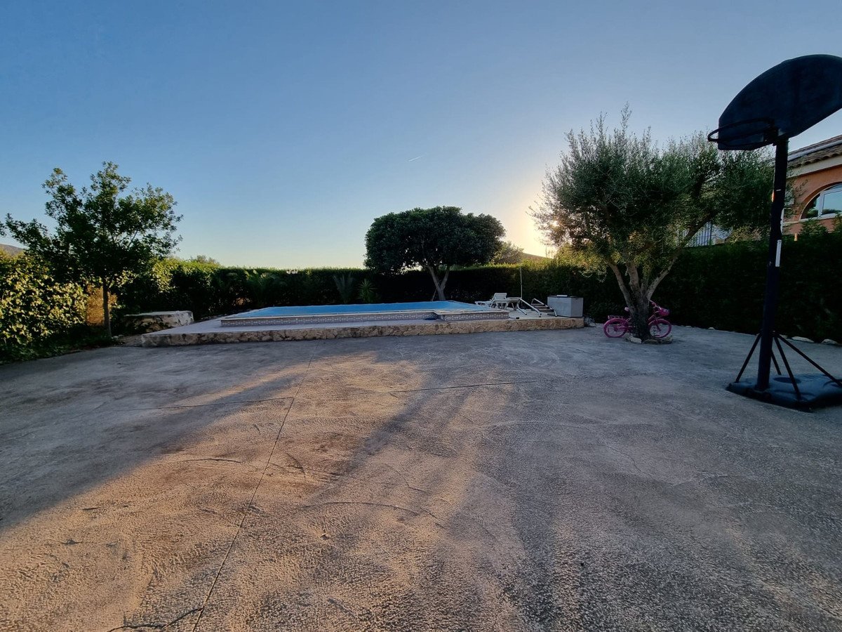 1 Bed Detached Villa in Benferri in Benferri — Detached Villa